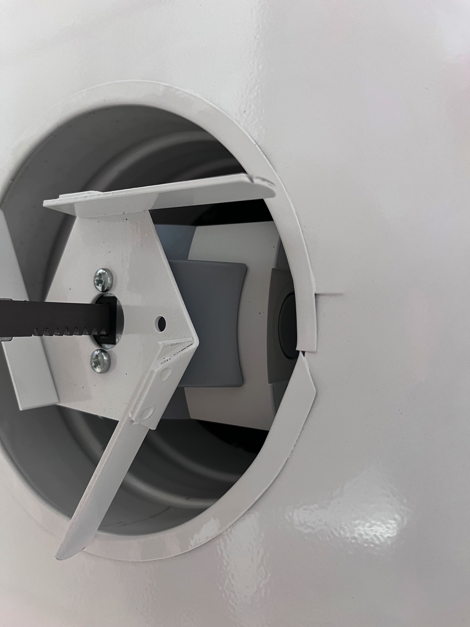 VAV diffuser blade check